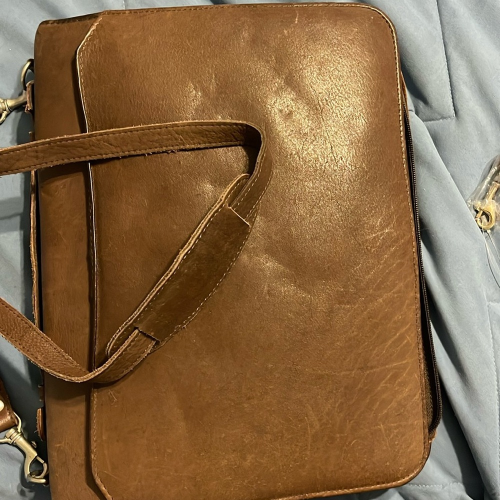 Vintage Wilsons leather zippered briefcase